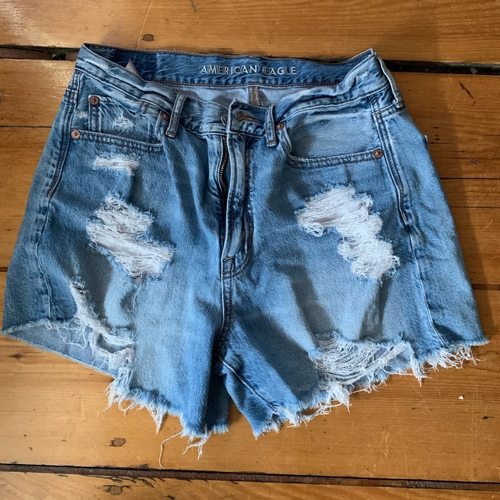 American Eagle Boyfriend Shorts Size 4
